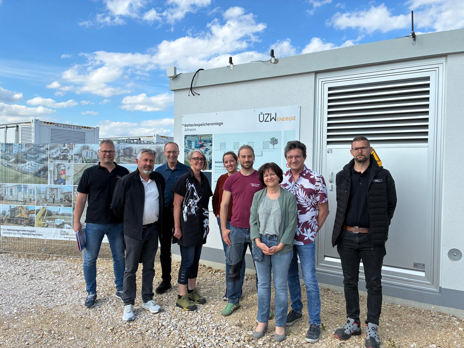 LEA_Besichtigung Batteriegroßspeicher_Gruppenbild